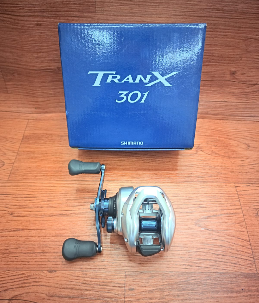 SHIMANO TRANX 301 BAITCASTING REEL LEFT